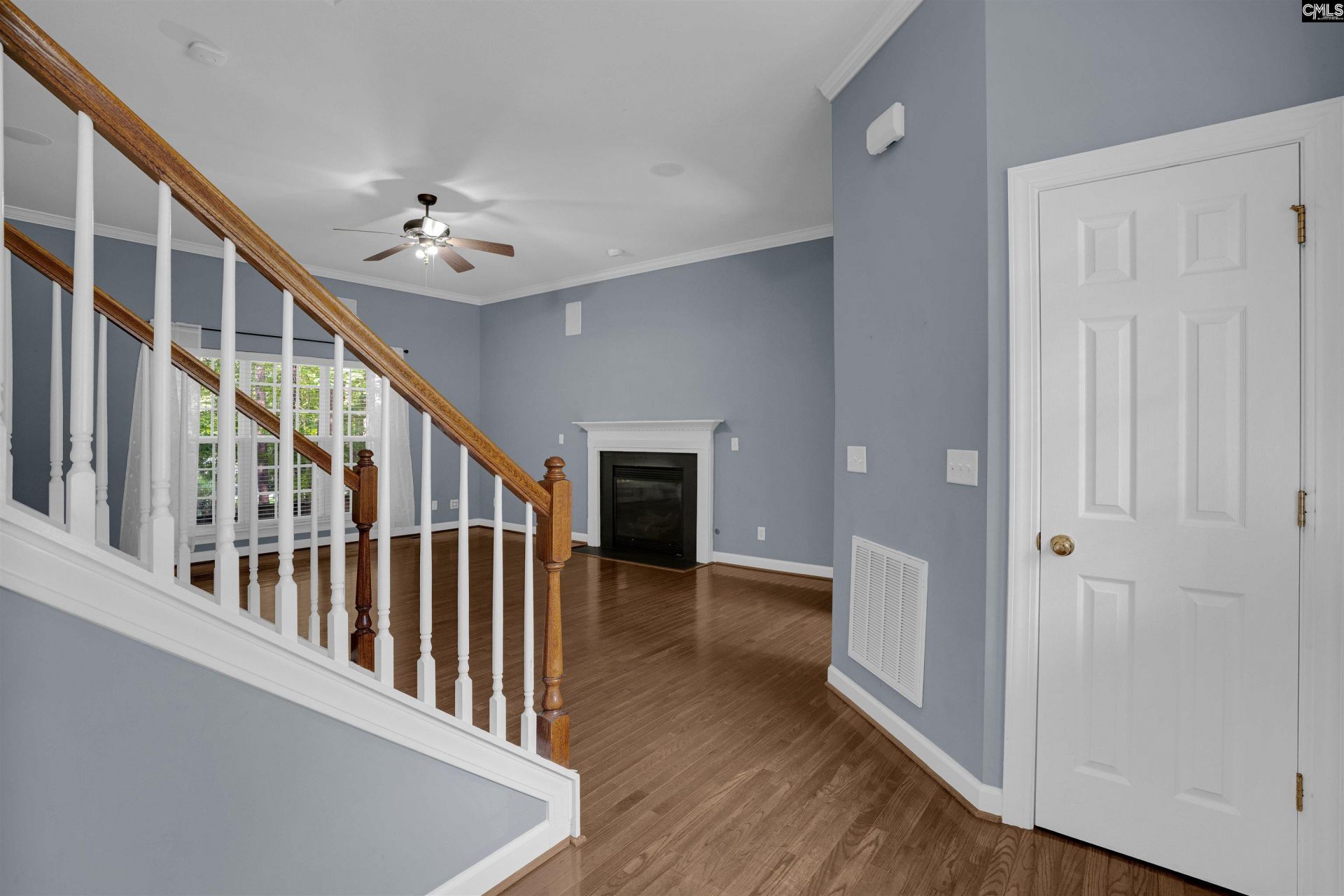 205 Winterberry Loop  Photo 4