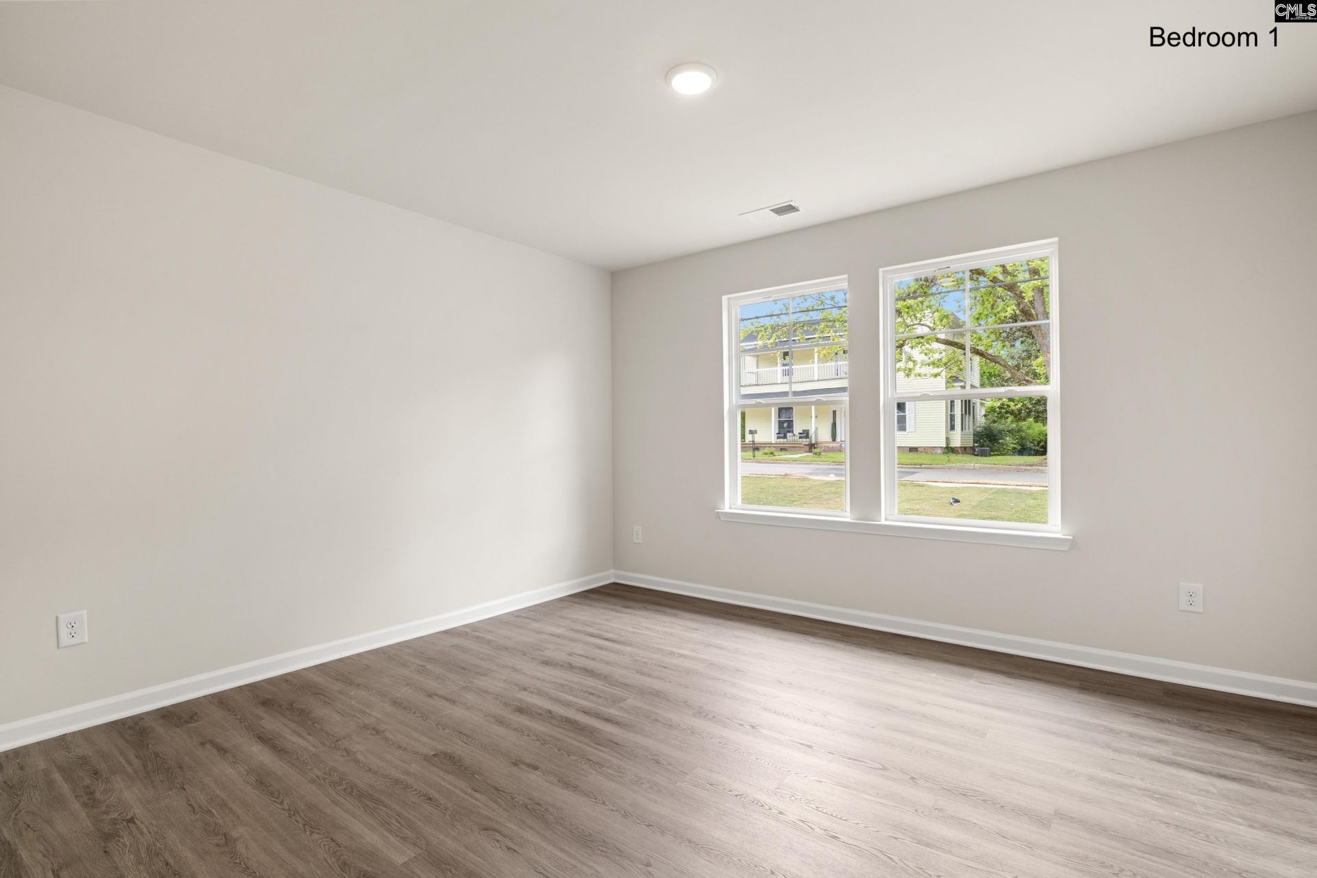 2370 University Drive  Photo 10