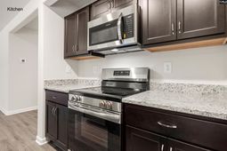 2370 University Drive  photo 4