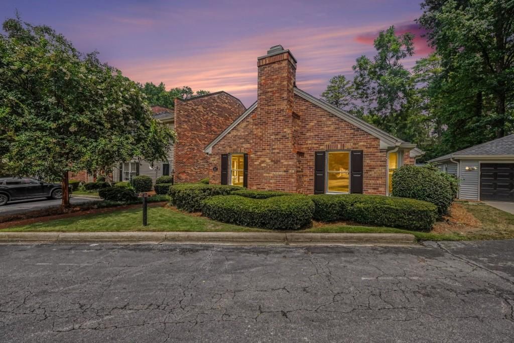 1527 September Chase, Decatur, GA 30033 Main Photo