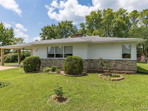 109 S Madison Street, Desloge, MO 63601