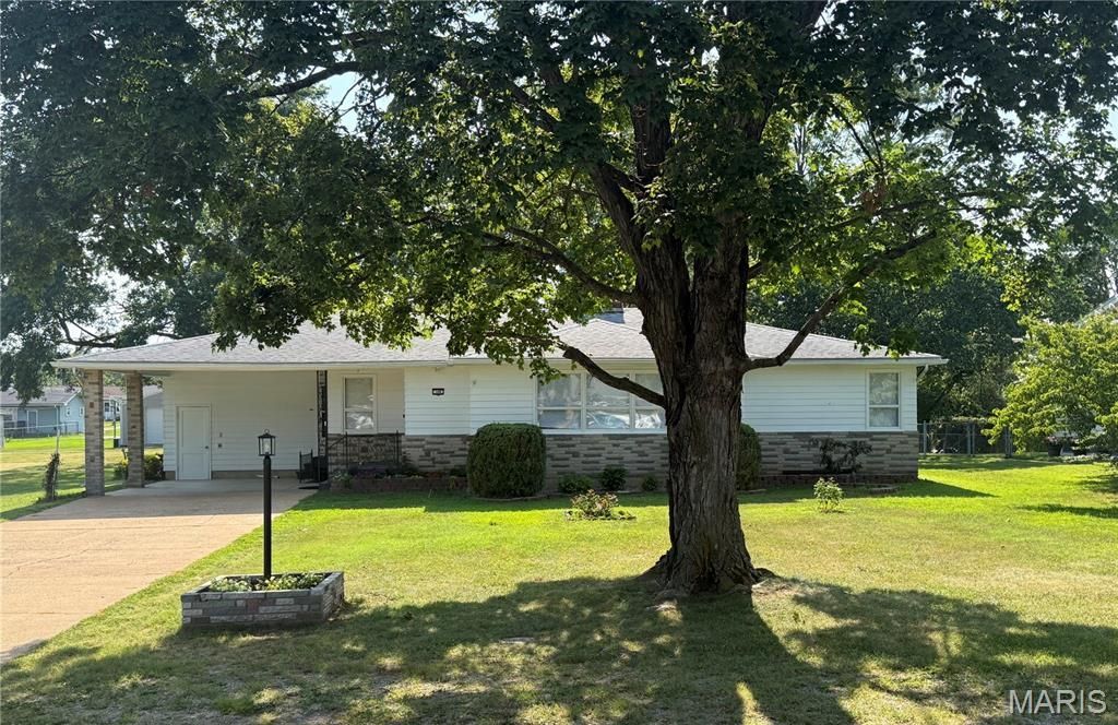 109 S Madison Street , Desloge, MO 63601 Main Photo