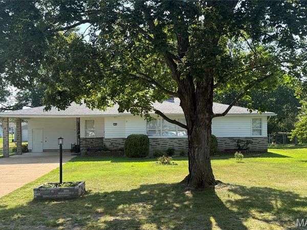 109 S Madison Street, Desloge, MO 63601