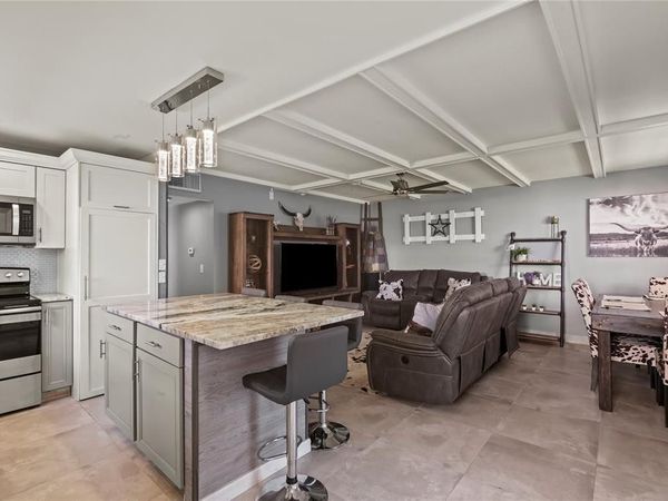 352 Saxony Trail, Unit 352, Delray Beach, FL 33446