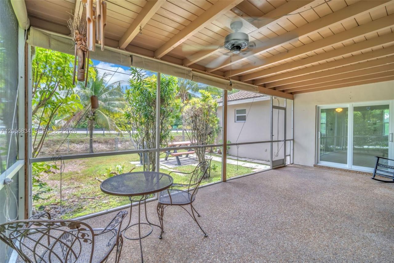 4770 SW 70th Ter, Davie, FL 33314 Photo