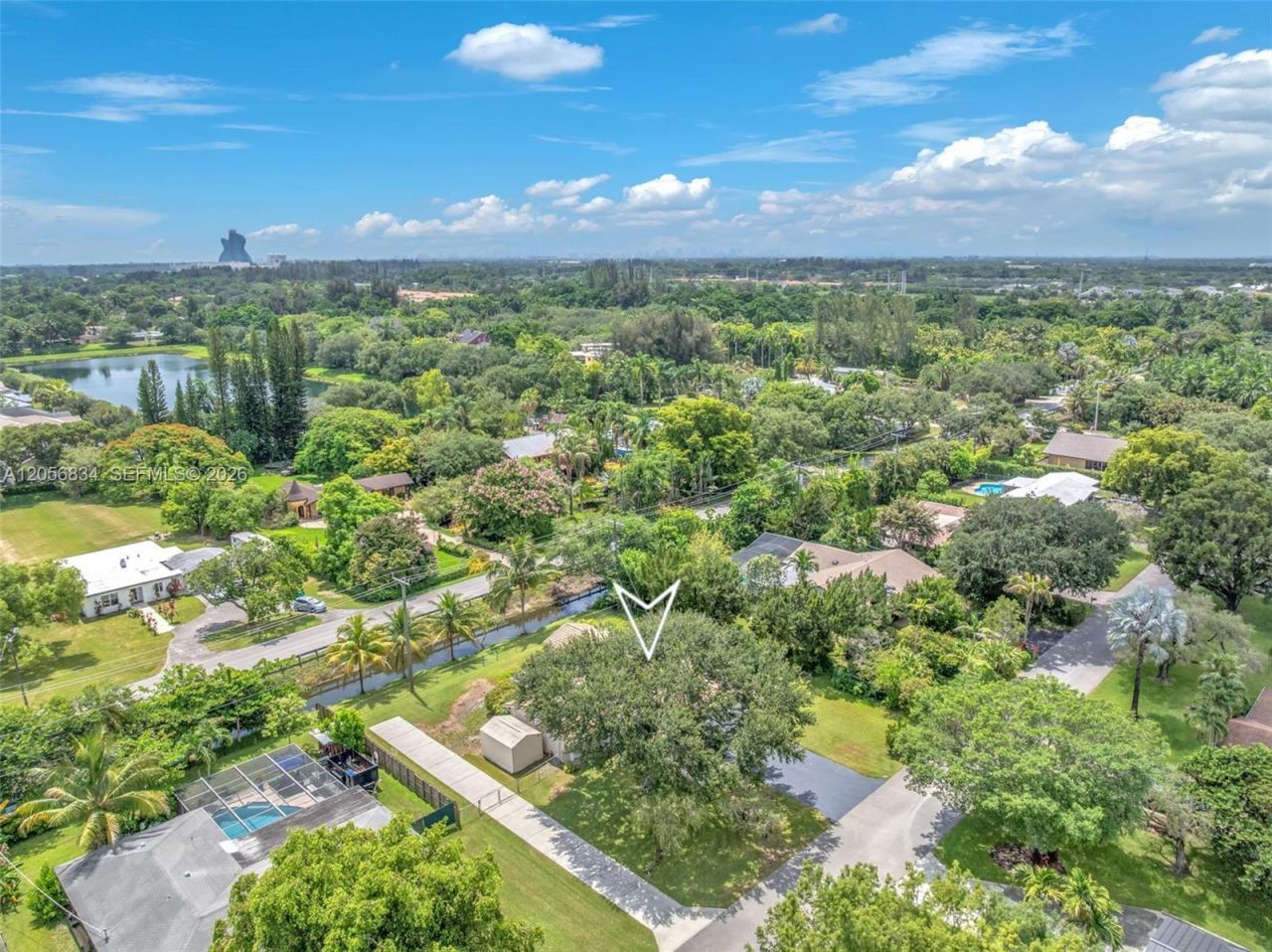4770 SW 70th Ter, Davie, FL 33314 Photo