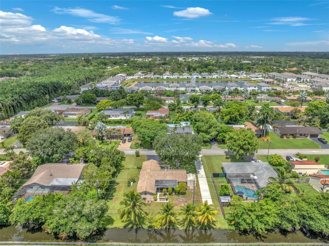 4770 SW 70th Ter, Davie, FL 33314 Photo