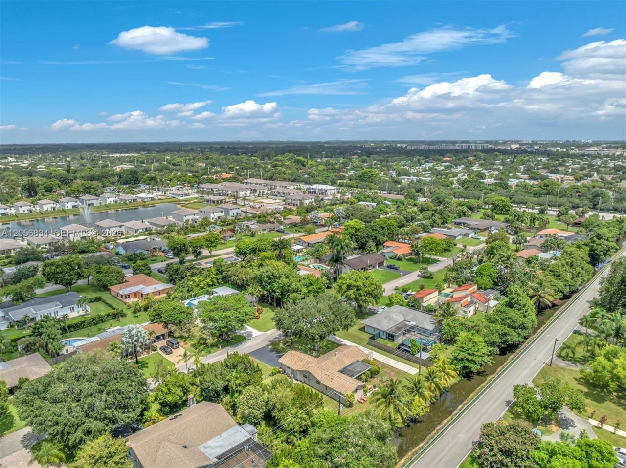 4770 SW 70th Ter, Davie, FL 33314 Photo