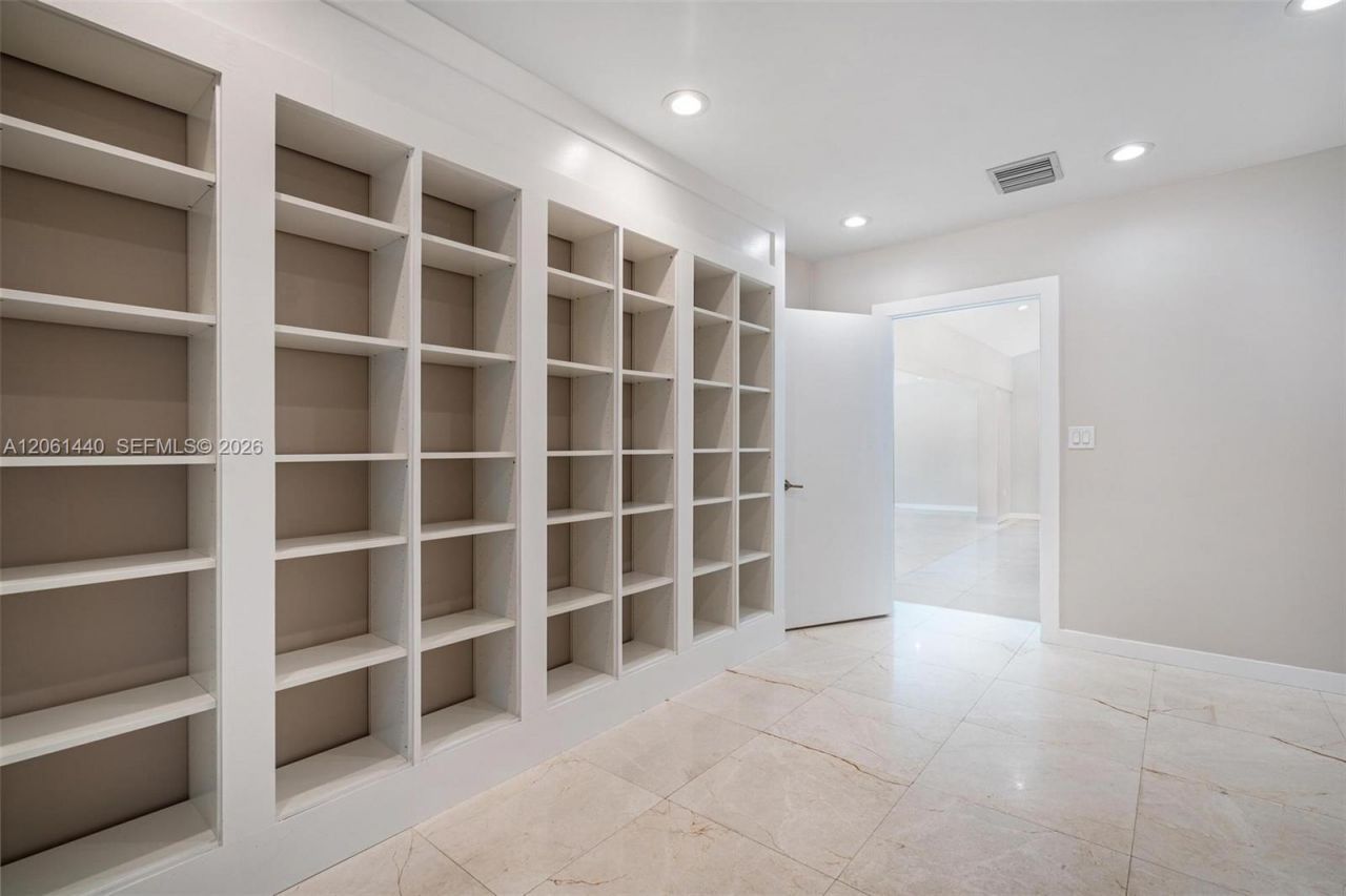 739 Blue Rd , Coral Gables, FL 33146 Photo
