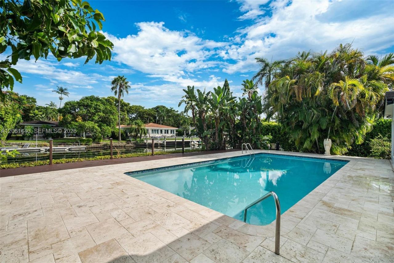 739 Blue Rd , Coral Gables, FL 33146 Photo