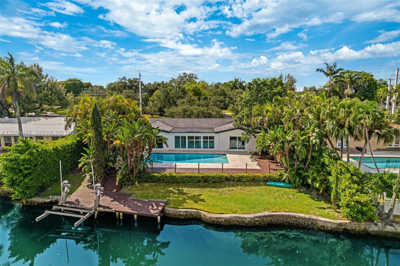 739 Blue Rd , Coral Gables, FL 33146 Photo