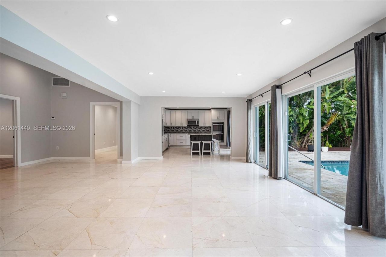 739 Blue Rd , Coral Gables, FL 33146 Photo