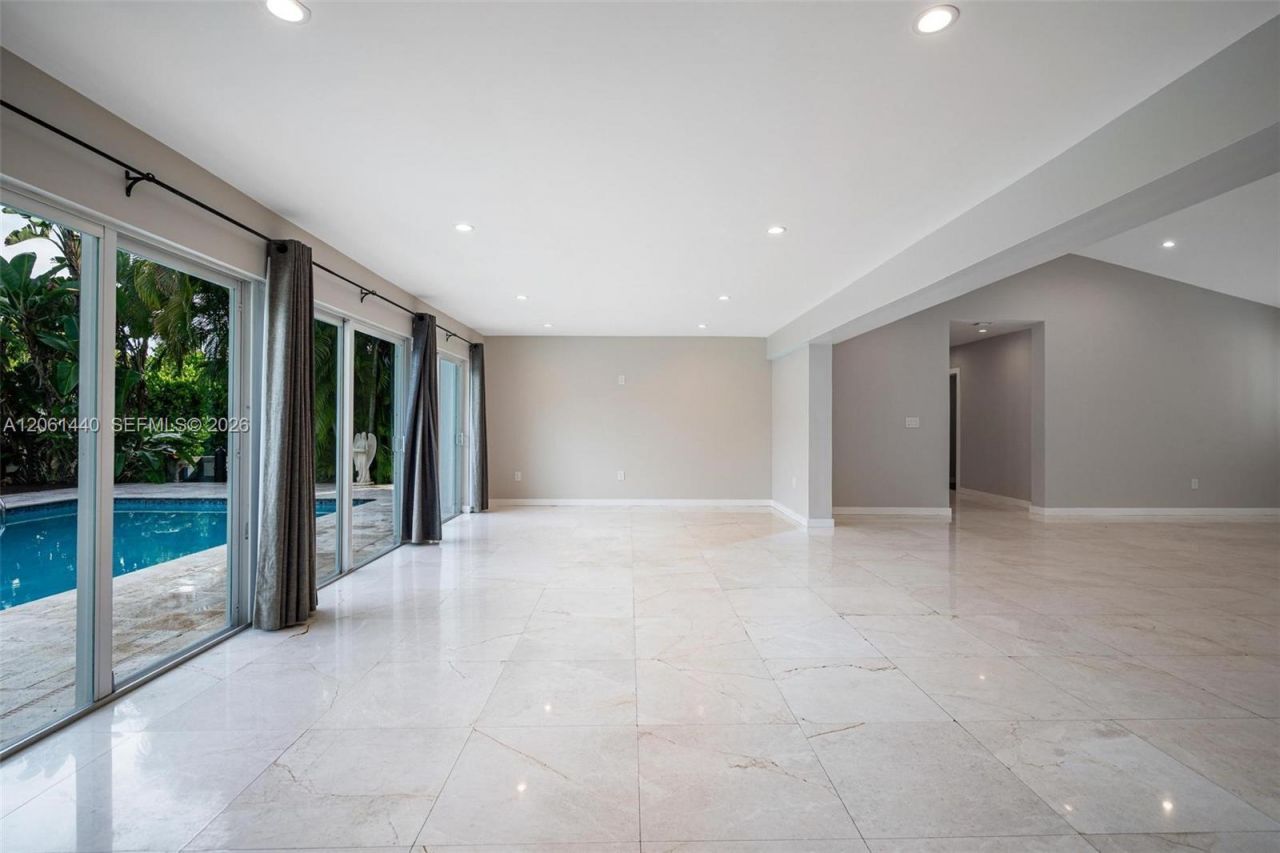 739 Blue Rd , Coral Gables, FL 33146 Photo