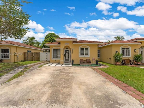 12260 SW 214th St , Unit 2, Miami, FL 33177