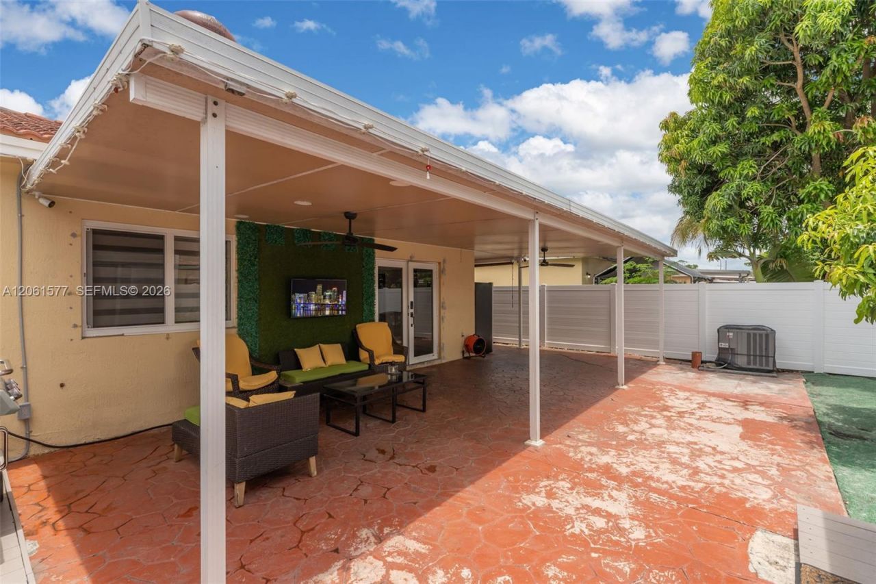 12260 SW 214th St , Unit 2, Miami, FL 33177 Photo