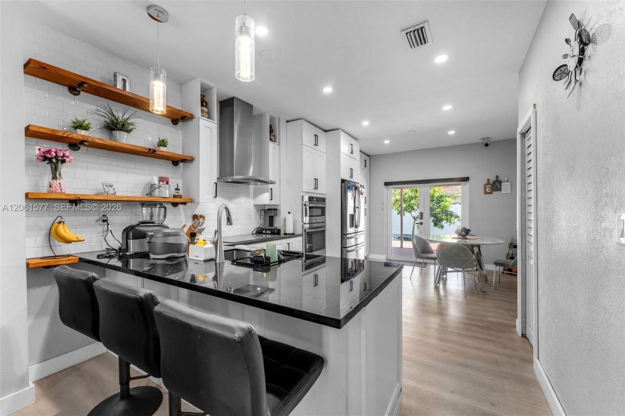 12260 SW 214th St , Unit 2, Miami, FL 33177 Photo