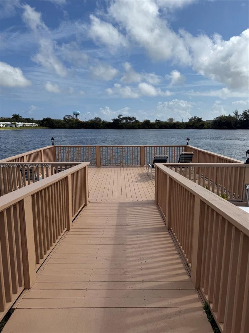 2200 Park Ln , Unit 311, Hollywood, FL 33021 Photo