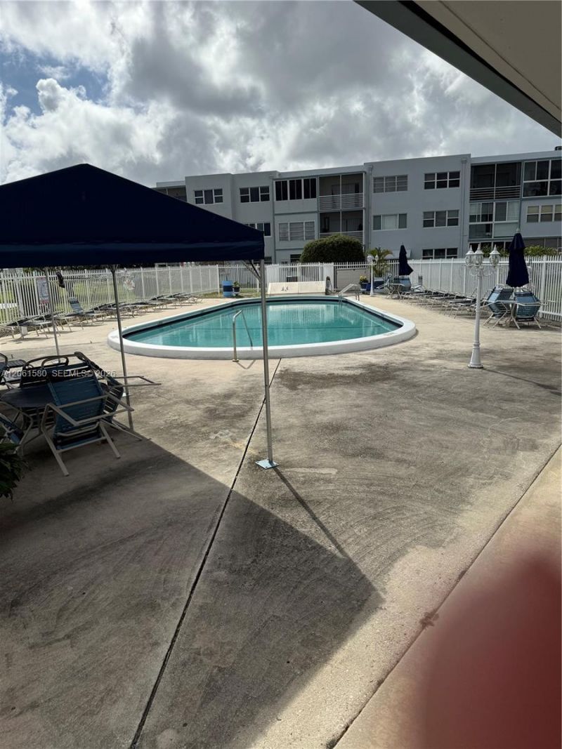 2200 Park Ln , Unit 311, Hollywood, FL 33021 Photo