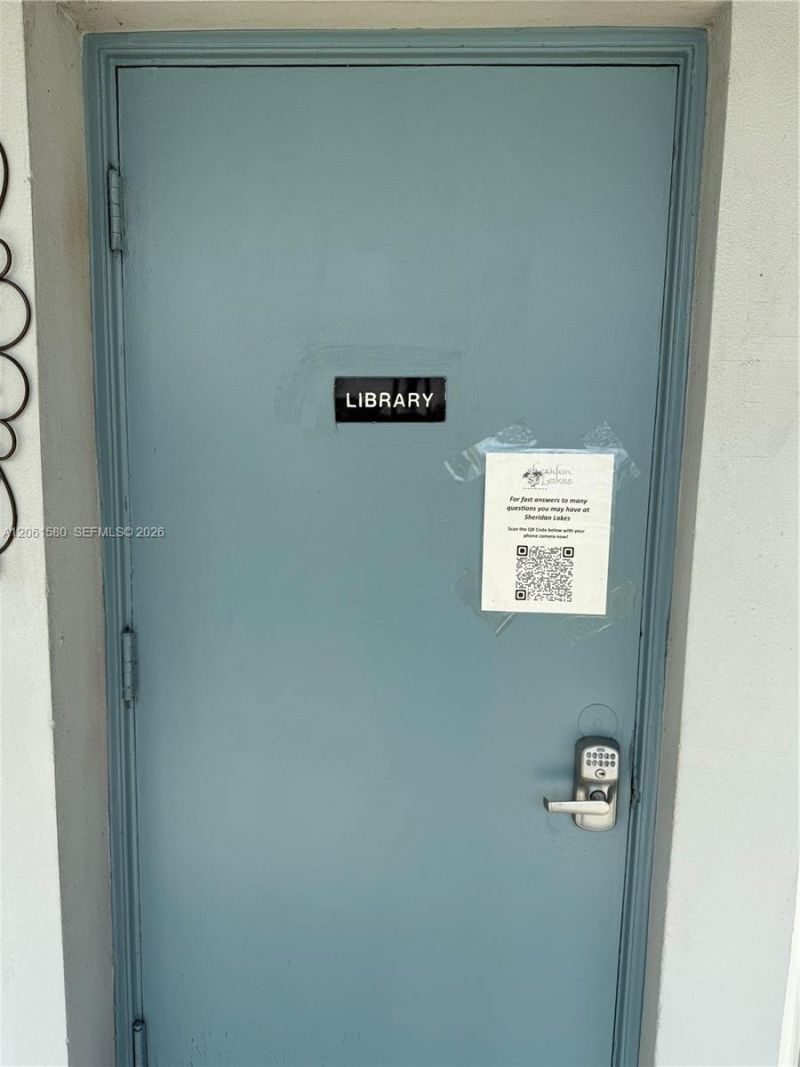 2200 Park Ln , Unit 311, Hollywood, FL 33021 Photo