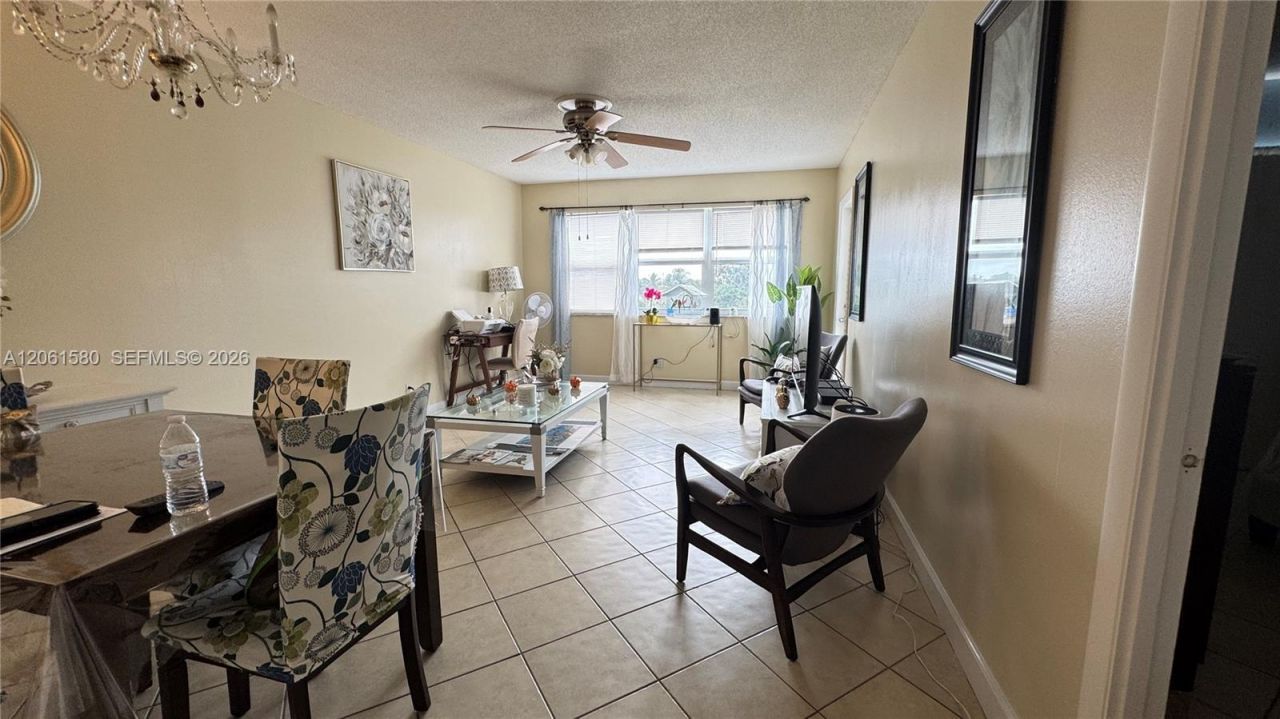 2200 Park Ln , Unit 311, Hollywood, FL 33021 Photo