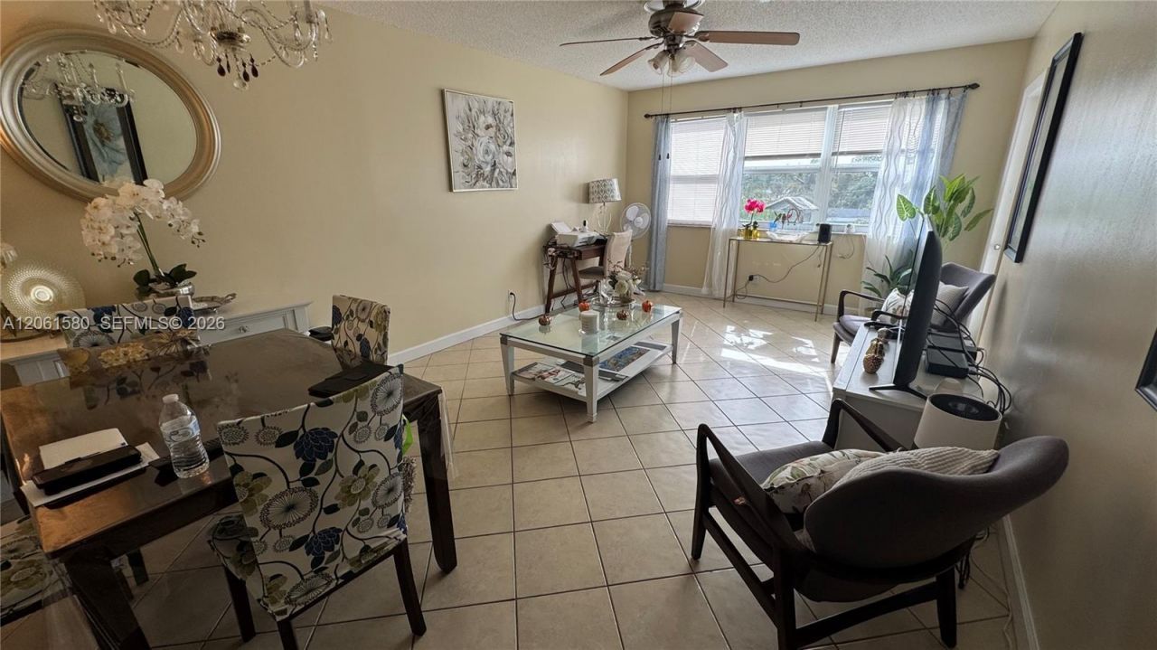2200 Park Ln , Unit 311, Hollywood, FL 33021 Photo
