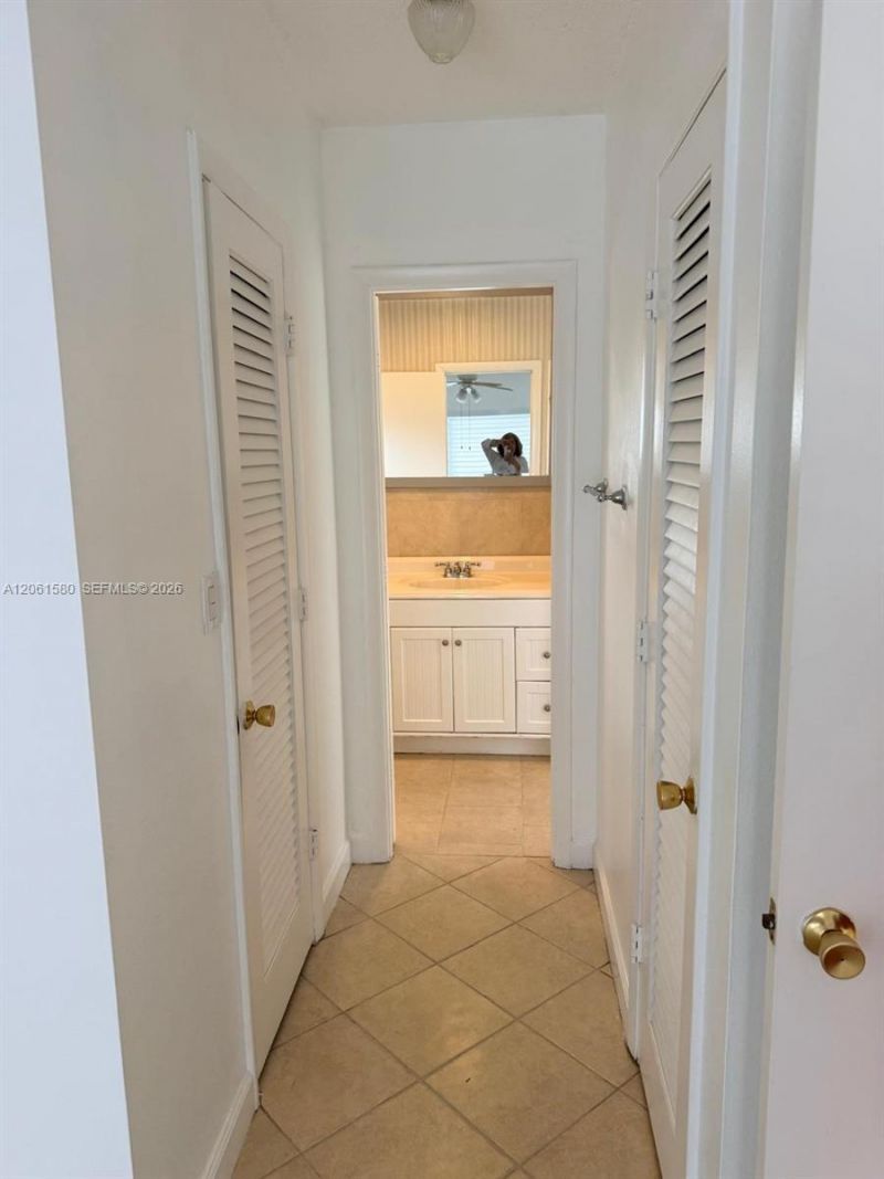 2200 Park Ln, Unit 311, Hollywood, FL 33021 Photo