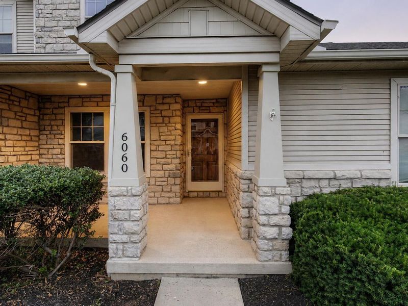 6060 Coventry Meadow Lane, Hilliard, OH 43026 Photo 2