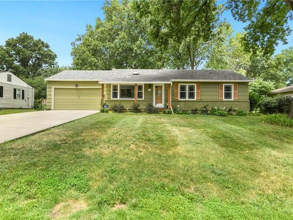 9900 E 77th Street, Raytown, MO 64138