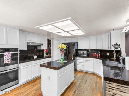 6607 Enchanted Valley Drive, Reno, NV 89523 Photo