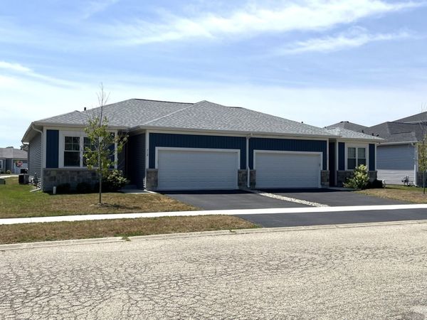 718 MALLARD Drive, Marengo, IL 60152