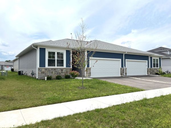 718 MALLARD Drive, Marengo, IL 60152