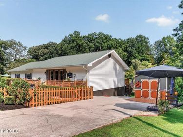 176 Bostie Maire Lane, Clinton, TN 37716