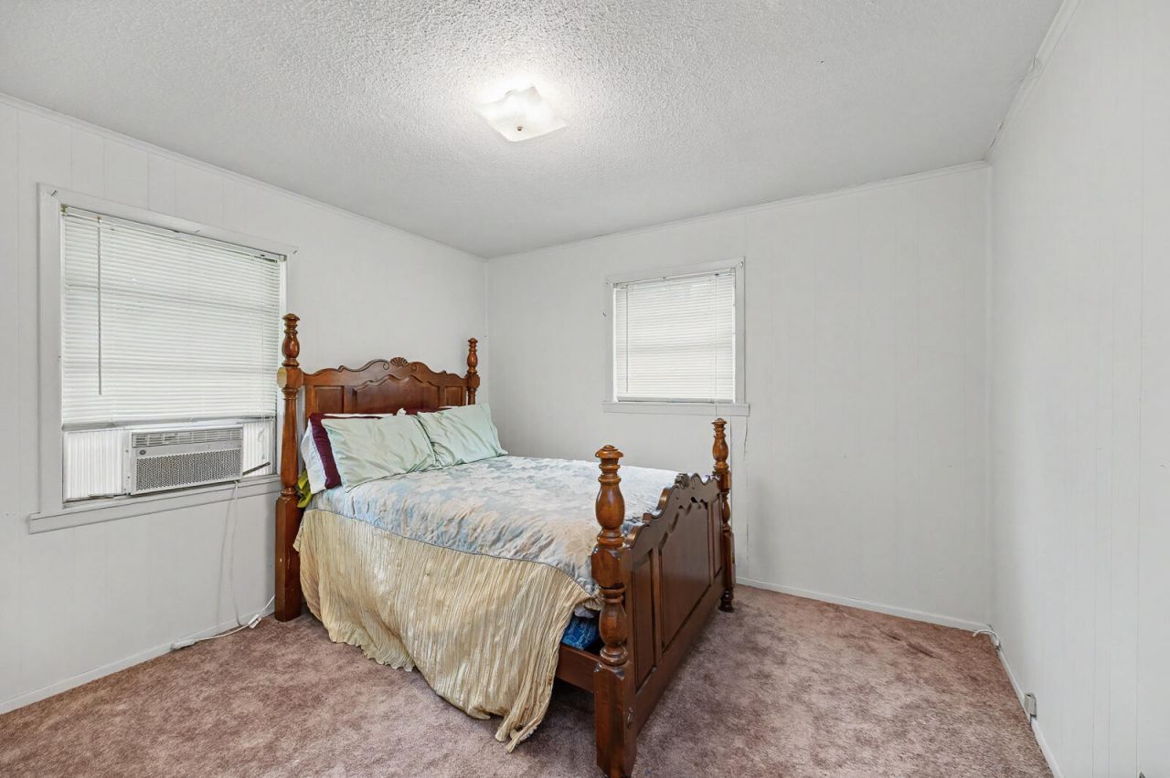 419 Cleveland Street Photo 13
