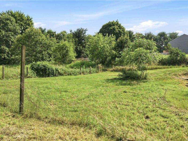6585 Chestnut Ridge Road, Hubbard, OH 44425 Photo 12