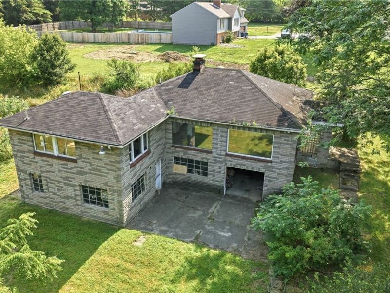 6585 Chestnut Ridge Road, Hubbard, OH 44425 Photo 6