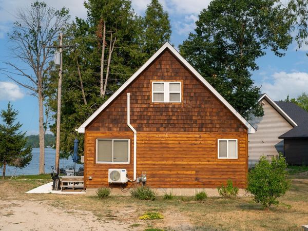 1781 Midway Drive, Weidman, MI 48893