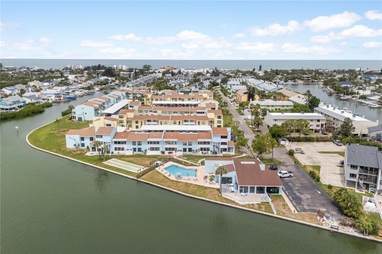 1 Windrush Boulevard, Unit 63, Indian Rocks Beach, FL 33785 Photo