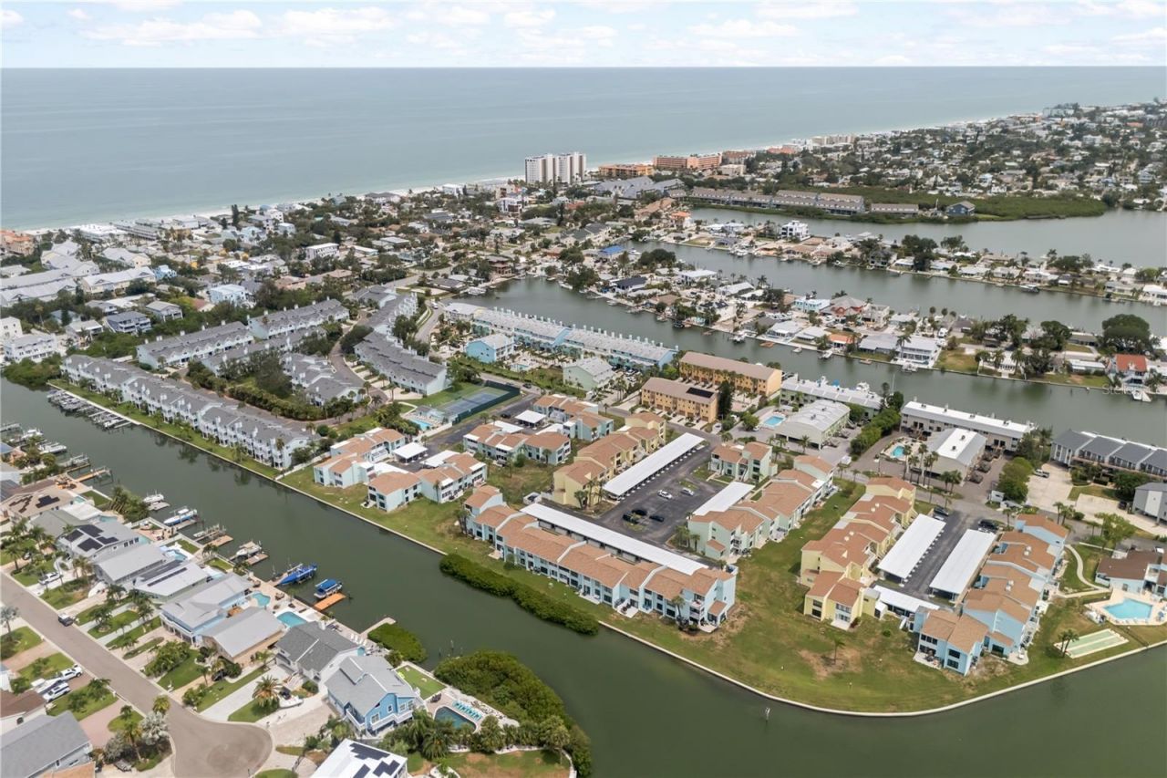 1 Windrush Boulevard, Unit 63, Indian Rocks Beach, FL 33785 Photo