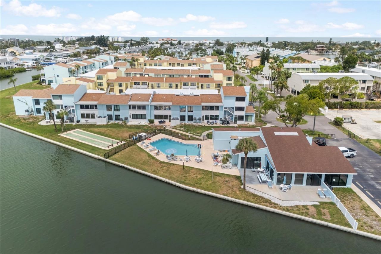 1 Windrush Boulevard, Unit 63, Indian Rocks Beach, FL 33785 Photo