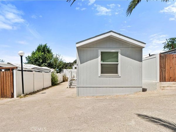12741 Sierra Highway, Unit 3, Agua Dulce, CA 91390