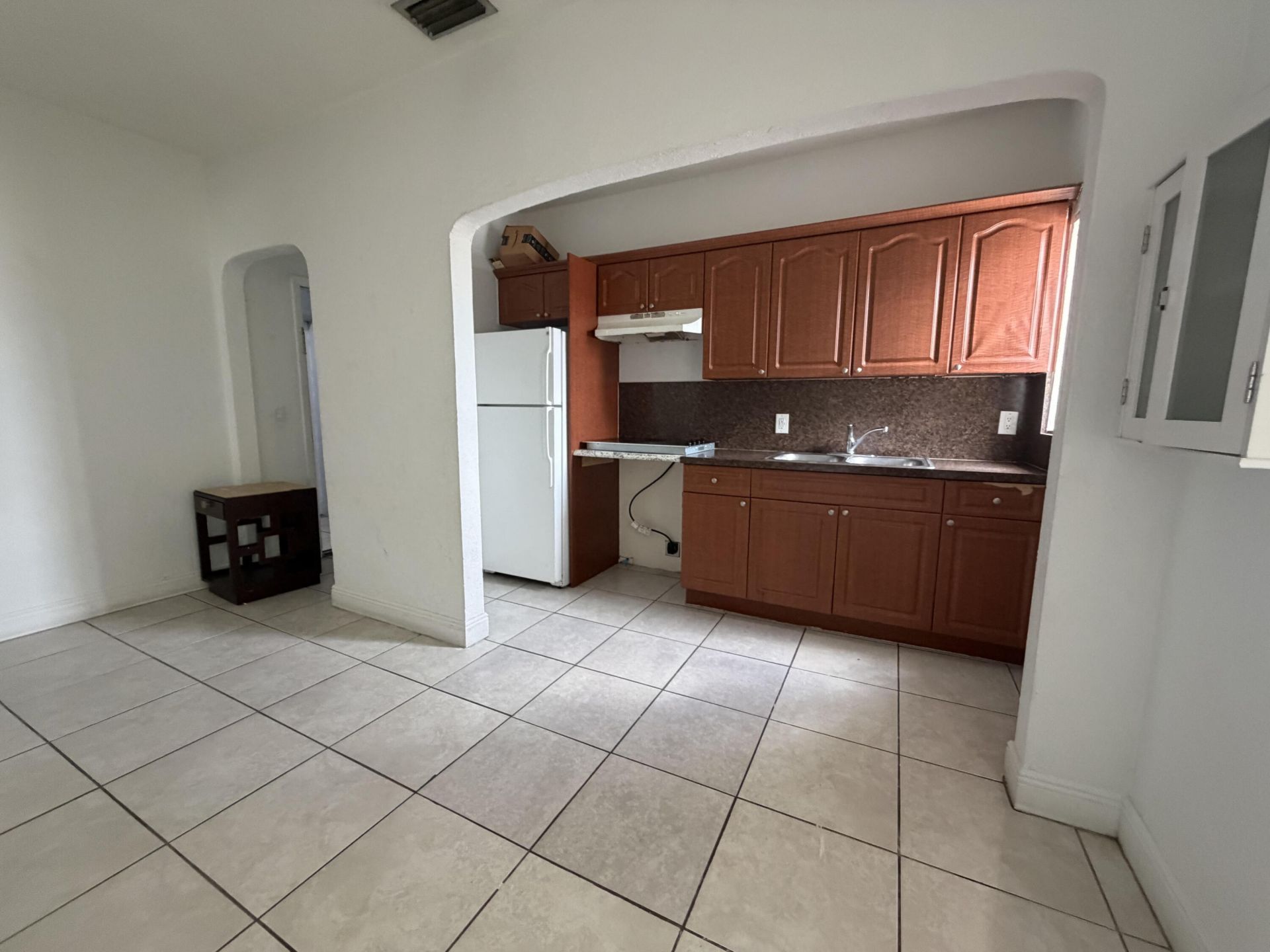 313 N Krome Avenue, Unit B, Homestead, FL 33030 Photo