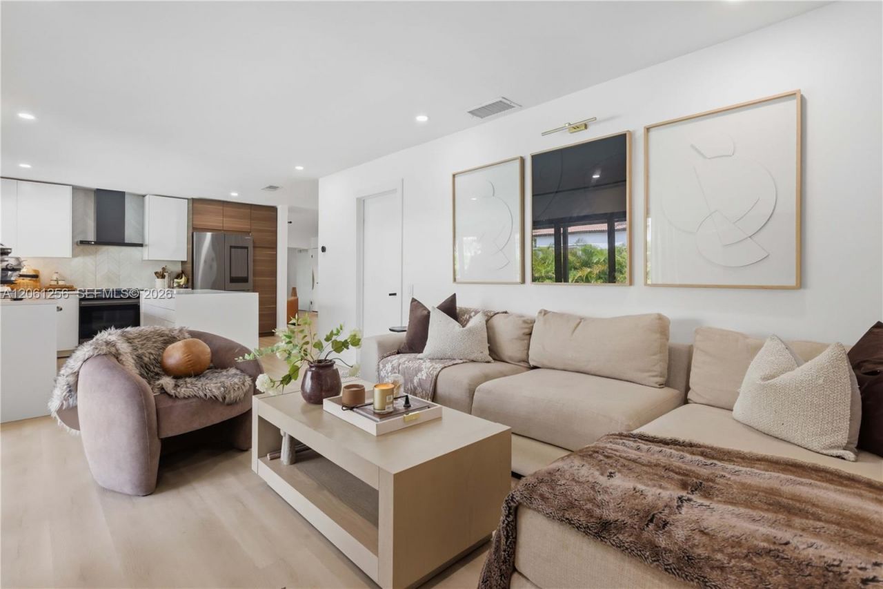 2411 NW 98th Ave, Sunrise, FL 33322 Photo