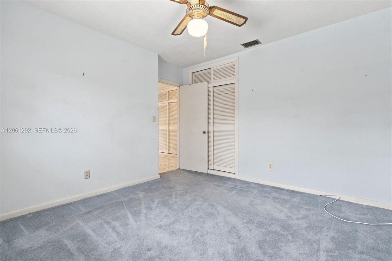 2030 NW 88th Ter, Pembroke Pines, FL 33024 Photo