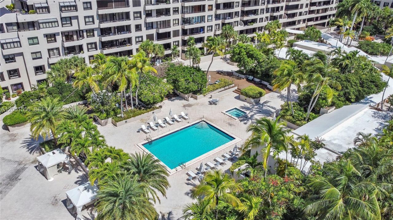 151 Crandon Blvd , Unit 822, Key Biscayne, FL 33149 Photo