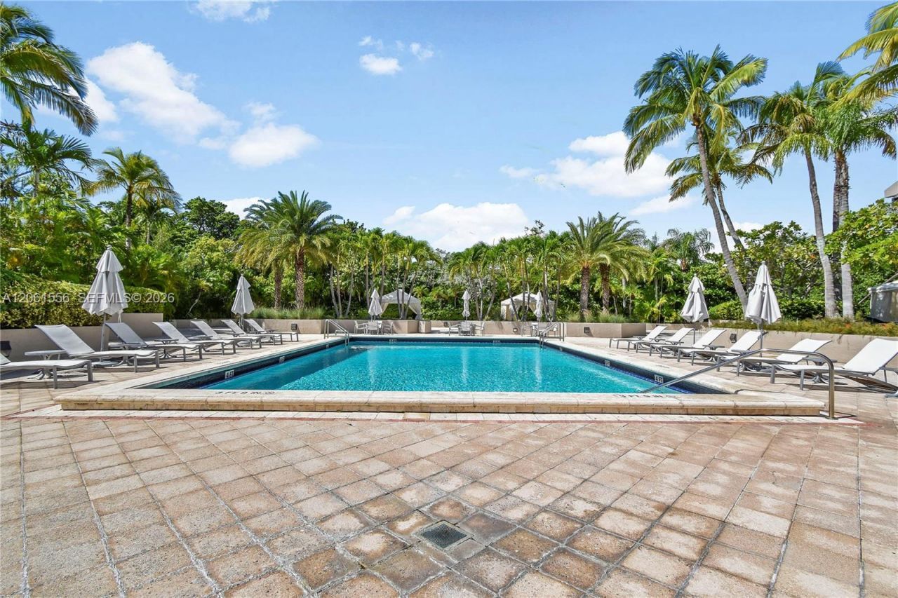 151 Crandon Blvd , Unit 822, Key Biscayne, FL 33149 Photo