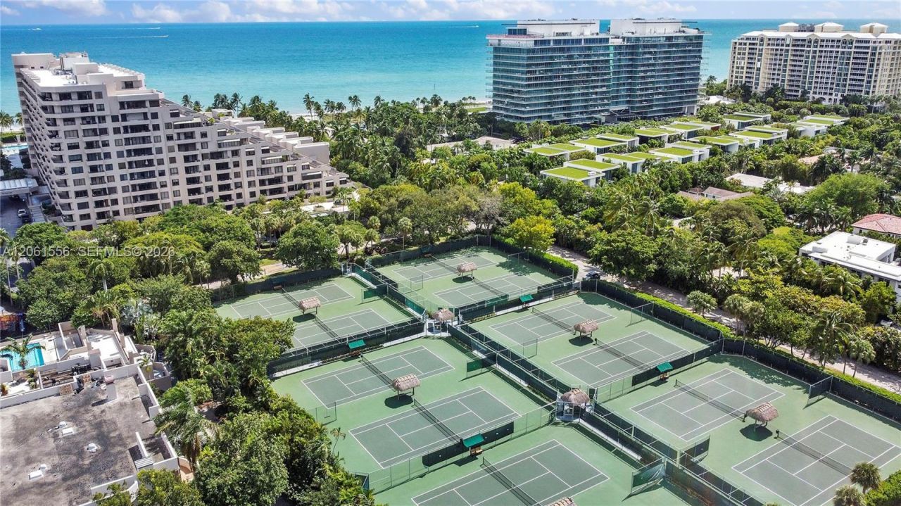 151 Crandon Blvd , Unit 822, Key Biscayne, FL 33149 Photo