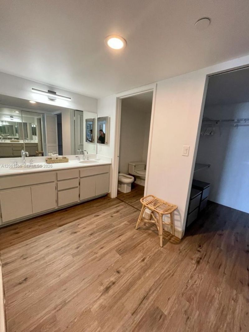 151 Crandon Blvd , Unit 822, Key Biscayne, FL 33149 Photo