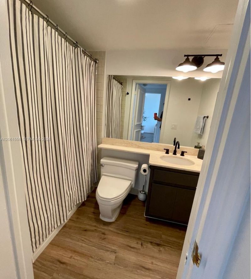151 Crandon Blvd , Unit 822, Key Biscayne, FL 33149 Photo