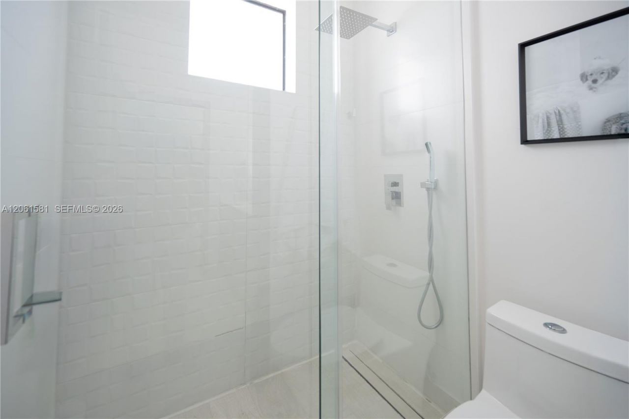 8995 NW 161st Ter , Miami Lakes, FL 33018 Photo