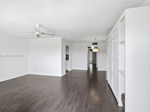 309 Southampton A, Unit 309, West Palm Beach, FL 33417
